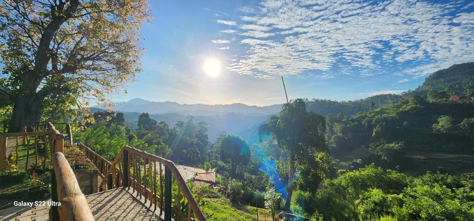 Rainbow Sky Cottage 埃拉 外观 照片